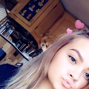 Meet your Posher, Melyssa